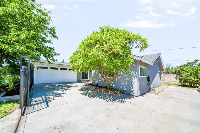 533 E Covina, Covina