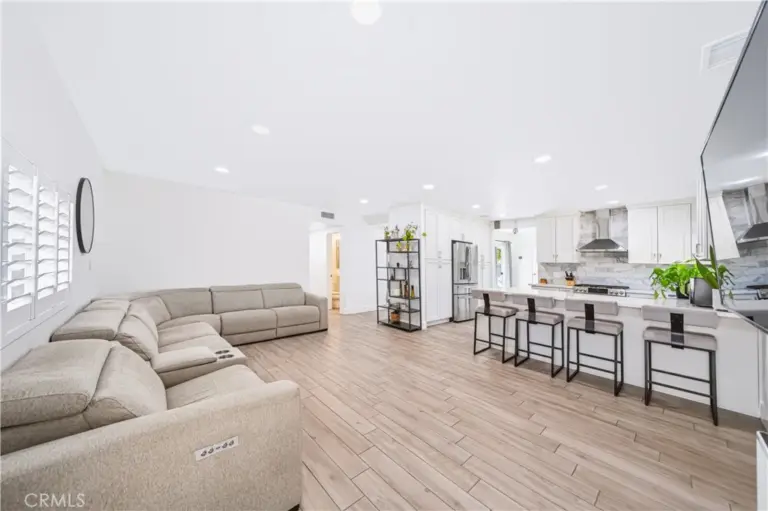 533 E Covina, Covina