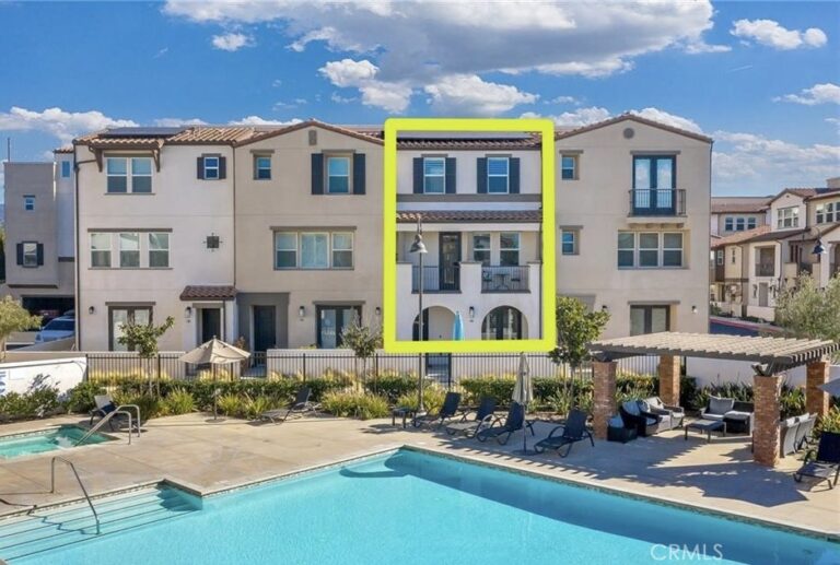 553 W Foothill Boulevard #130, Glendora
