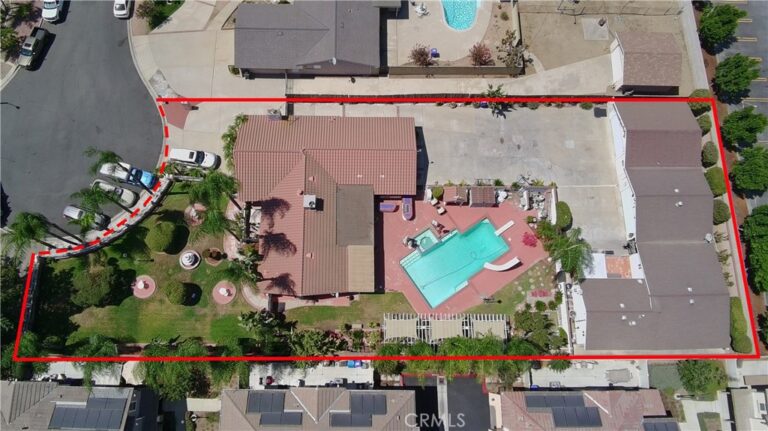 5538 W Carlton, Ontario