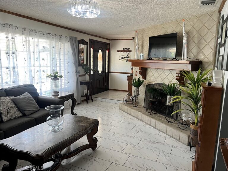 5538 W Carlton, Ontario