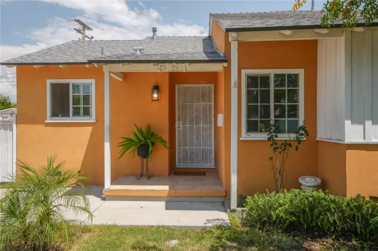 561 N Park, Rialto