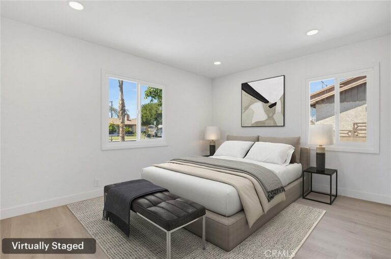570 N East End Avenue, Pomona