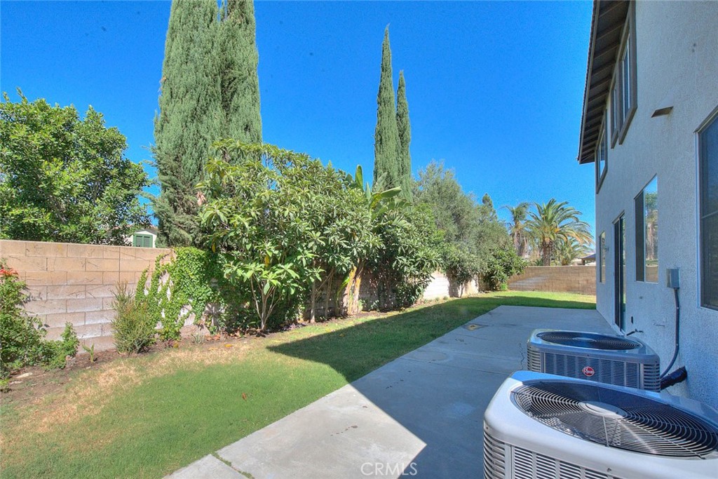 5732 Ridgemark, Fontana