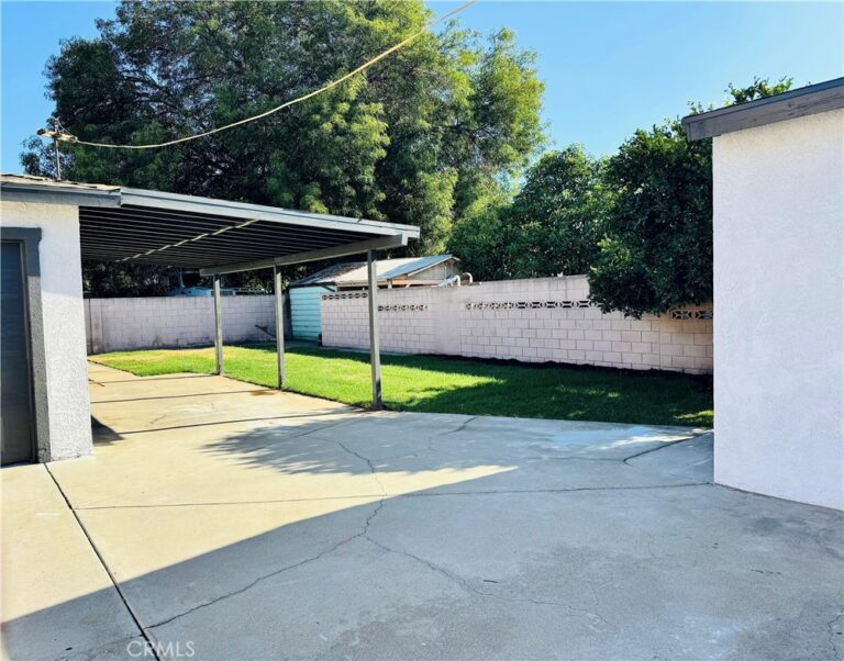 575 E Fernleaf, Pomona