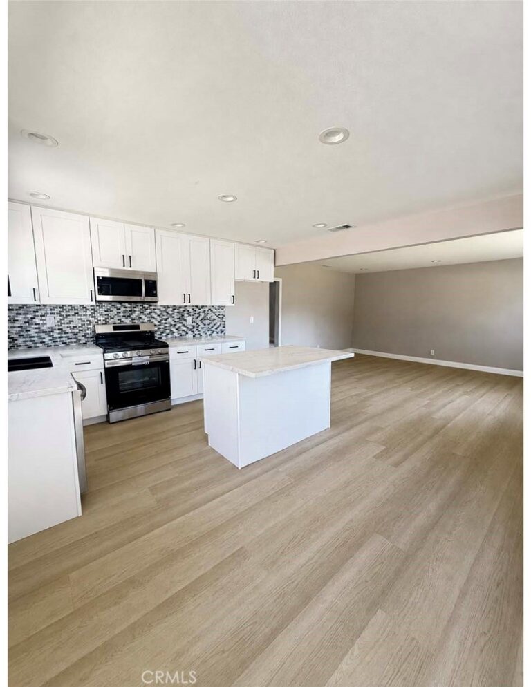 575 E Fernleaf, Pomona
