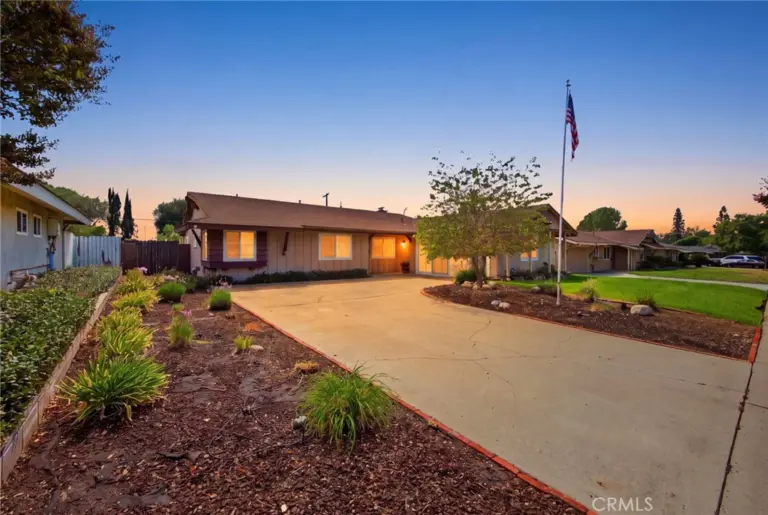 610 Ridgefield, Claremont