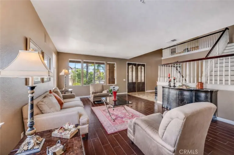 6137 Ridgemont, La Verne