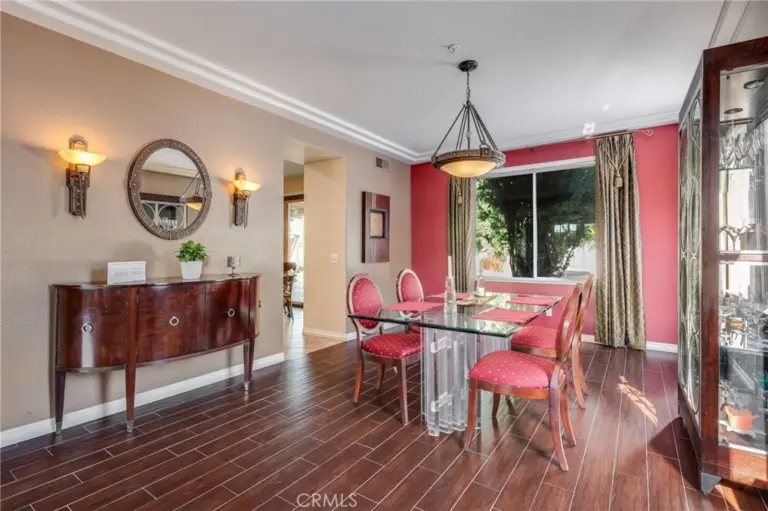 6137 Ridgemont, La Verne