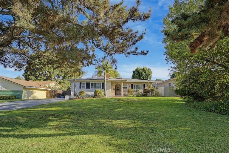 621 E Cypress Avenue, Glendora