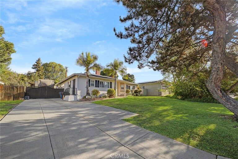 621 E Cypress Avenue, Glendora