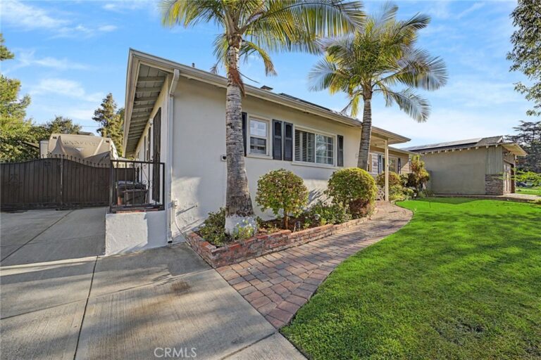 621 E Cypress Avenue, Glendora