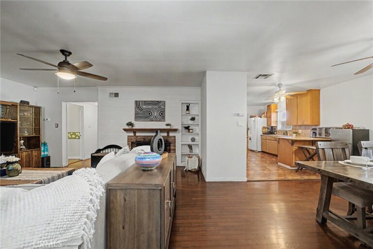 621 E Cypress Avenue, Glendora