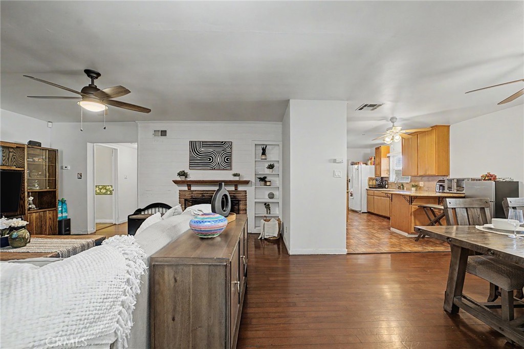 621 E Cypress Avenue, Glendora