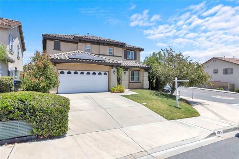 6229 Eaglemont, Fontana