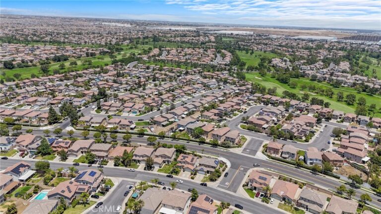 6229 Eaglemont, Fontana