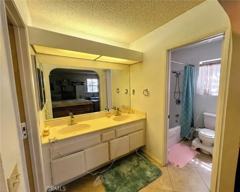63 Rainbow Ridge, Pomona