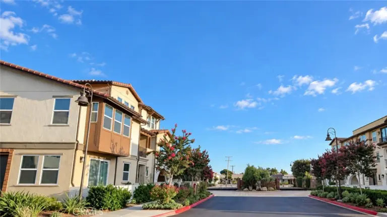 631 W Foothill #26, Glendora