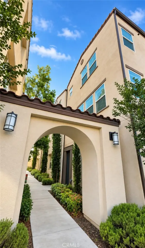 631 W Foothill #26, Glendora