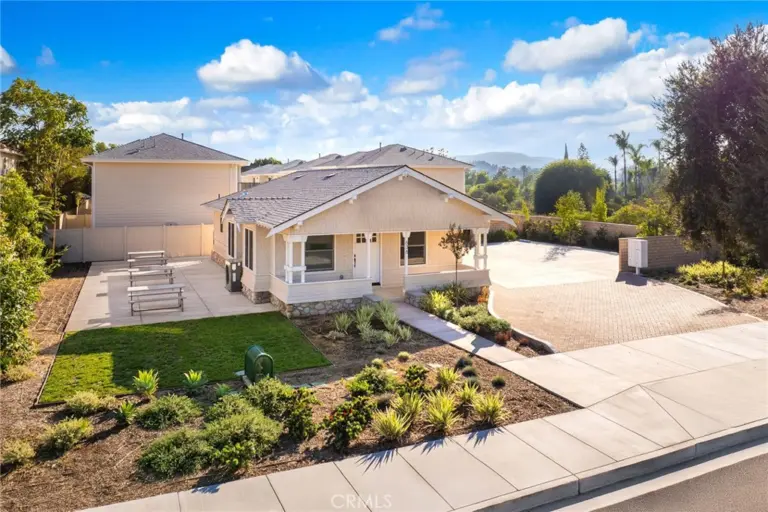 636 W Grand Avenue, Pomona