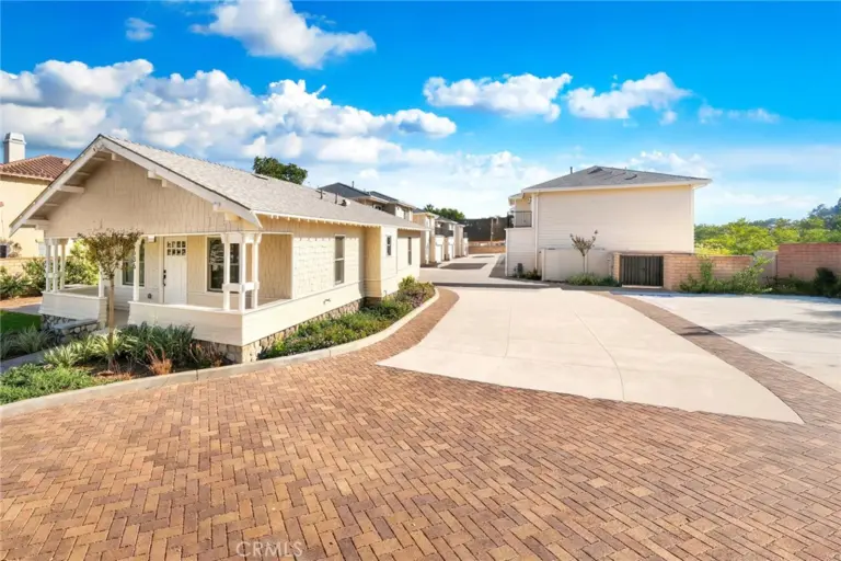 636 W Grand Avenue, Pomona