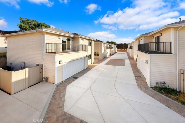 638 W Grand Avenue, Pomona