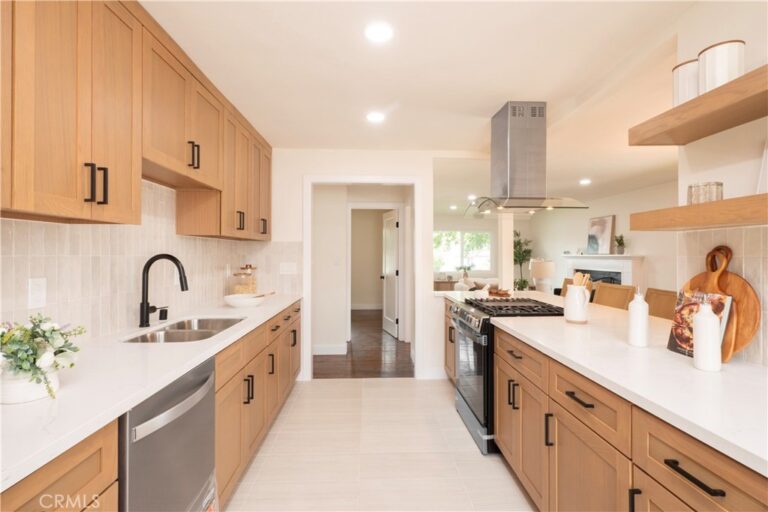 643 San Bernardino Avenue, Pomona
