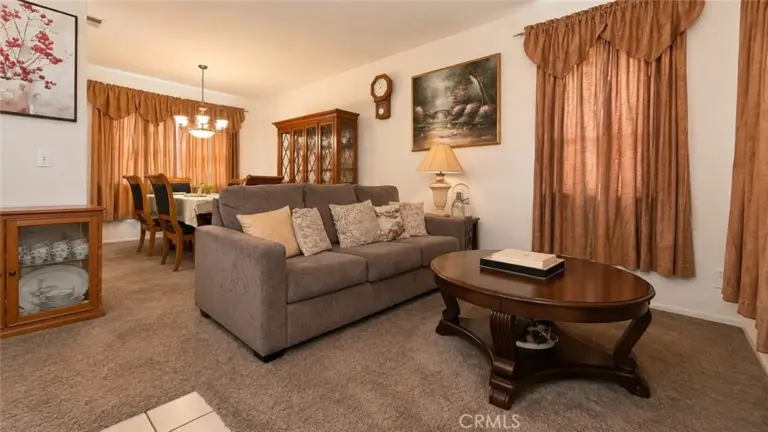 6538 Douglas, Fontana