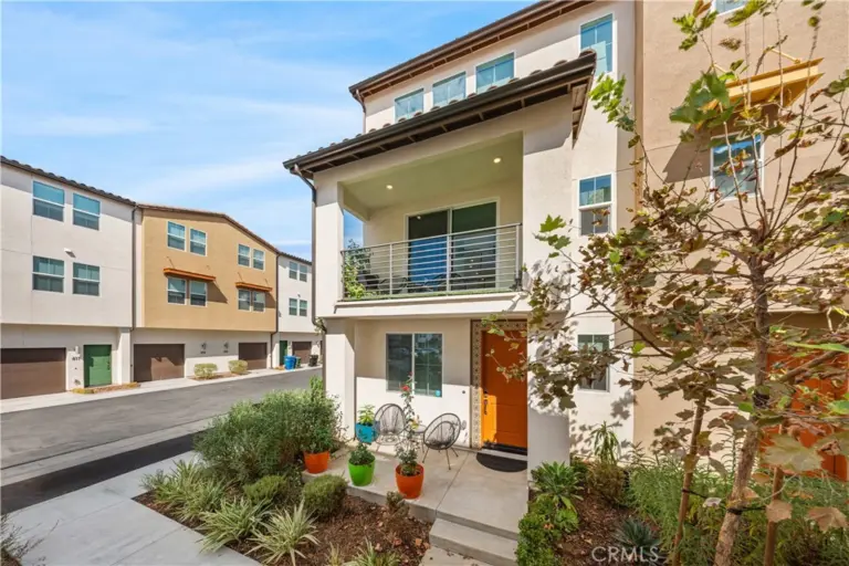 667 Lemon Lane, Covina