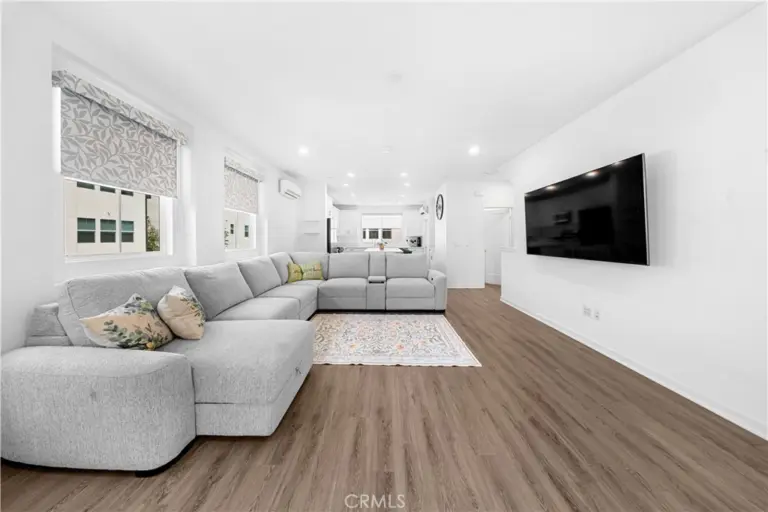 667 Lemon Lane, Covina