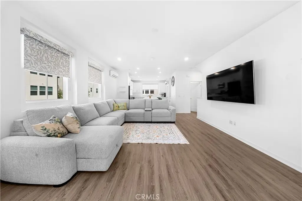 667 Lemon Lane, Covina