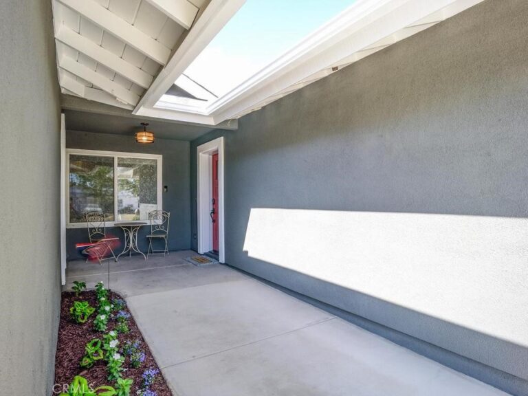 7064 Lion, Rancho Cucamonga