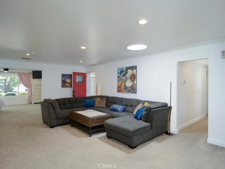 7064 Lion, Rancho Cucamonga