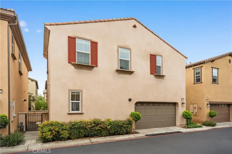 7149 Montecito Ln, Eastvale