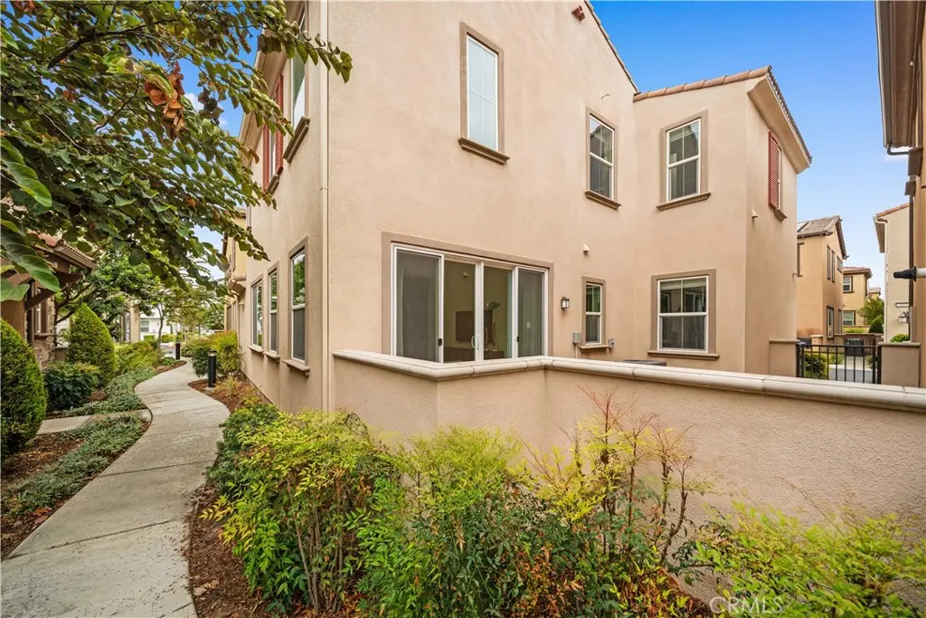 7149 Montecito Ln, Eastvale