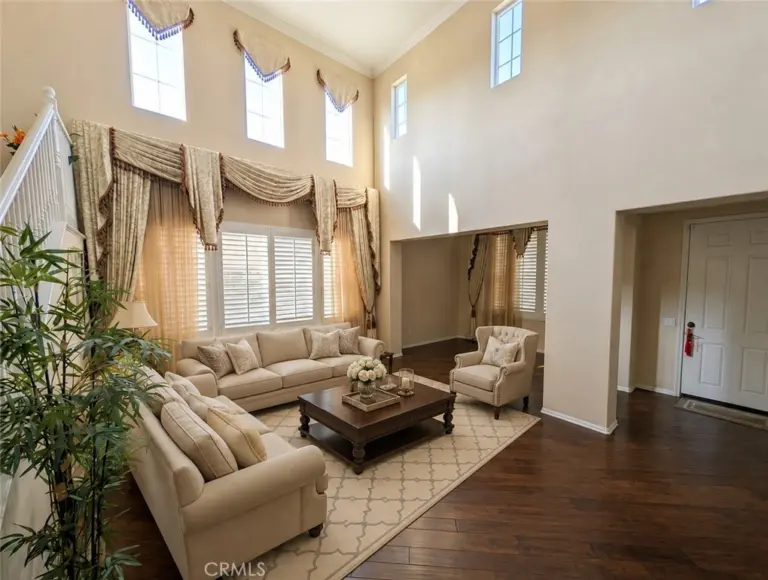 7297 Meurice Circle, Eastvale