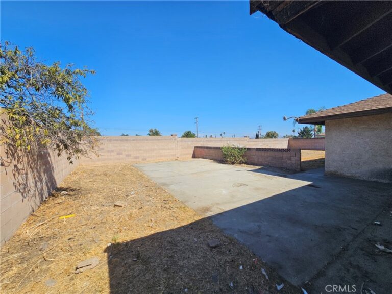 737 N Fillmore, Rialto