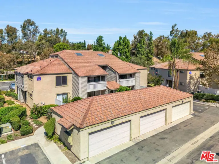 75 Carriage Way, Pomona