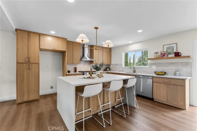 751 N Grand, Glendora