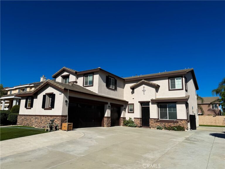 7565 Blue Mist Court, Fontana