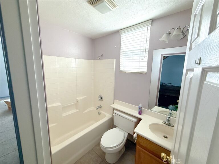 7565 Blue Mist Court, Fontana