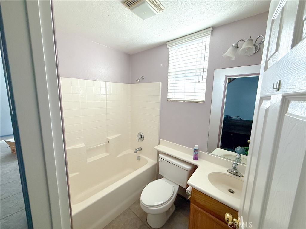 7565 Blue Mist Court, Fontana