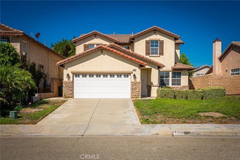 7652 Lavender St, Fontana