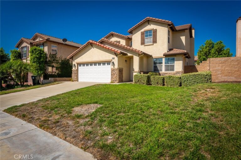 7652 Lavender St, Fontana