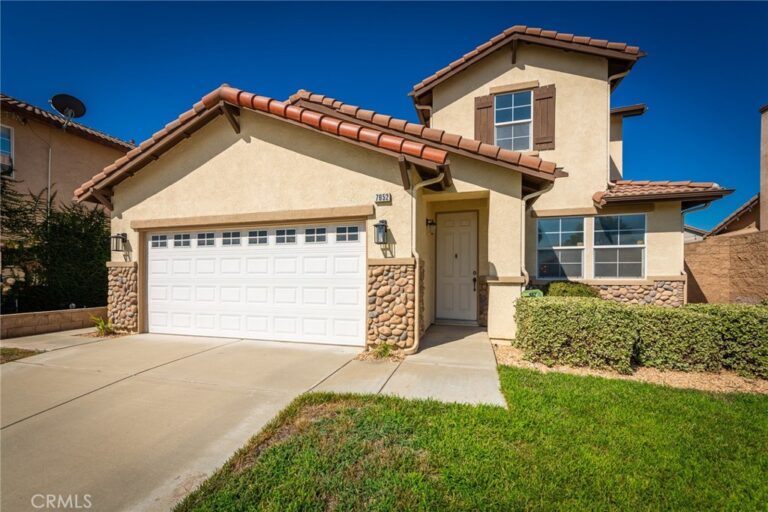 7652 Lavender St, Fontana