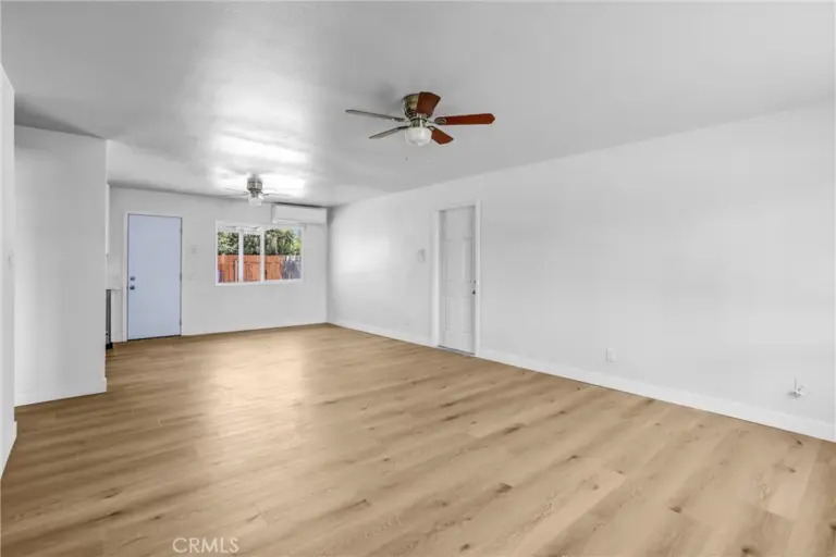 7716 Juniper Avenue, Fontana