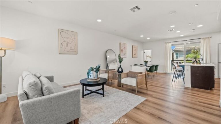 7729 Paxton Pl, Rancho Cucamonga
