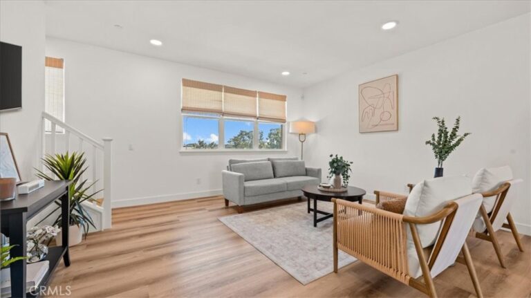7729 Paxton Pl, Rancho Cucamonga