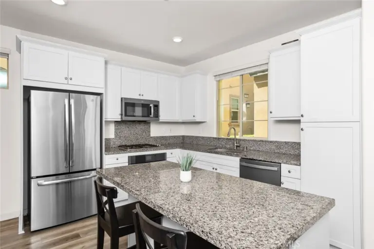 817 Cranberry Way, Upland