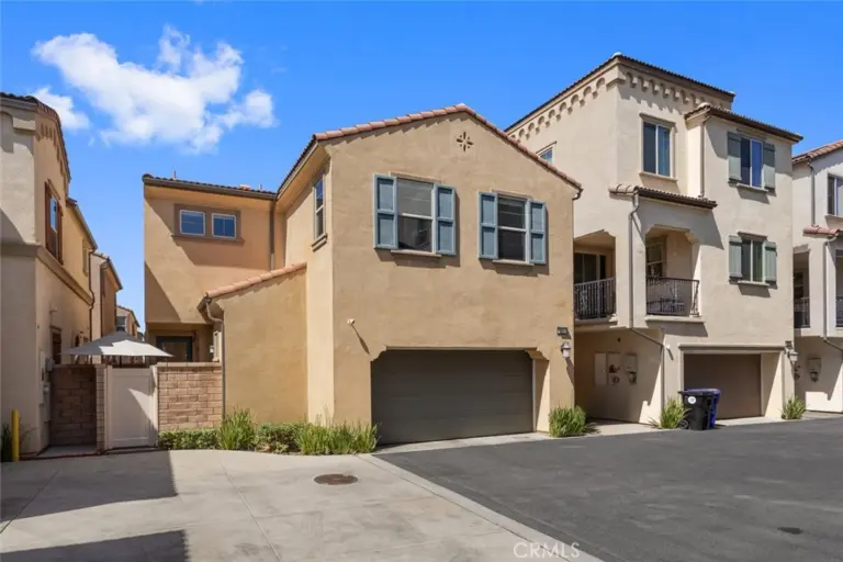 817 Cranberry Way, Upland